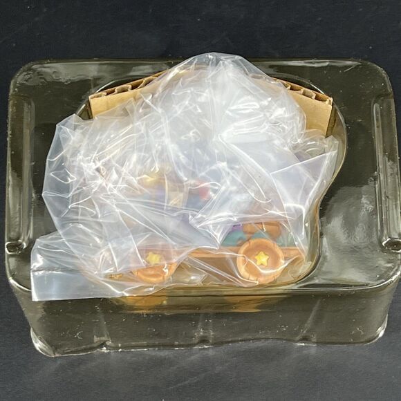 Hallmark Keepsake Vintage Safe In Noah's Ark 2000 Pull Toy Christmas Ornament - Picture 9 of 16